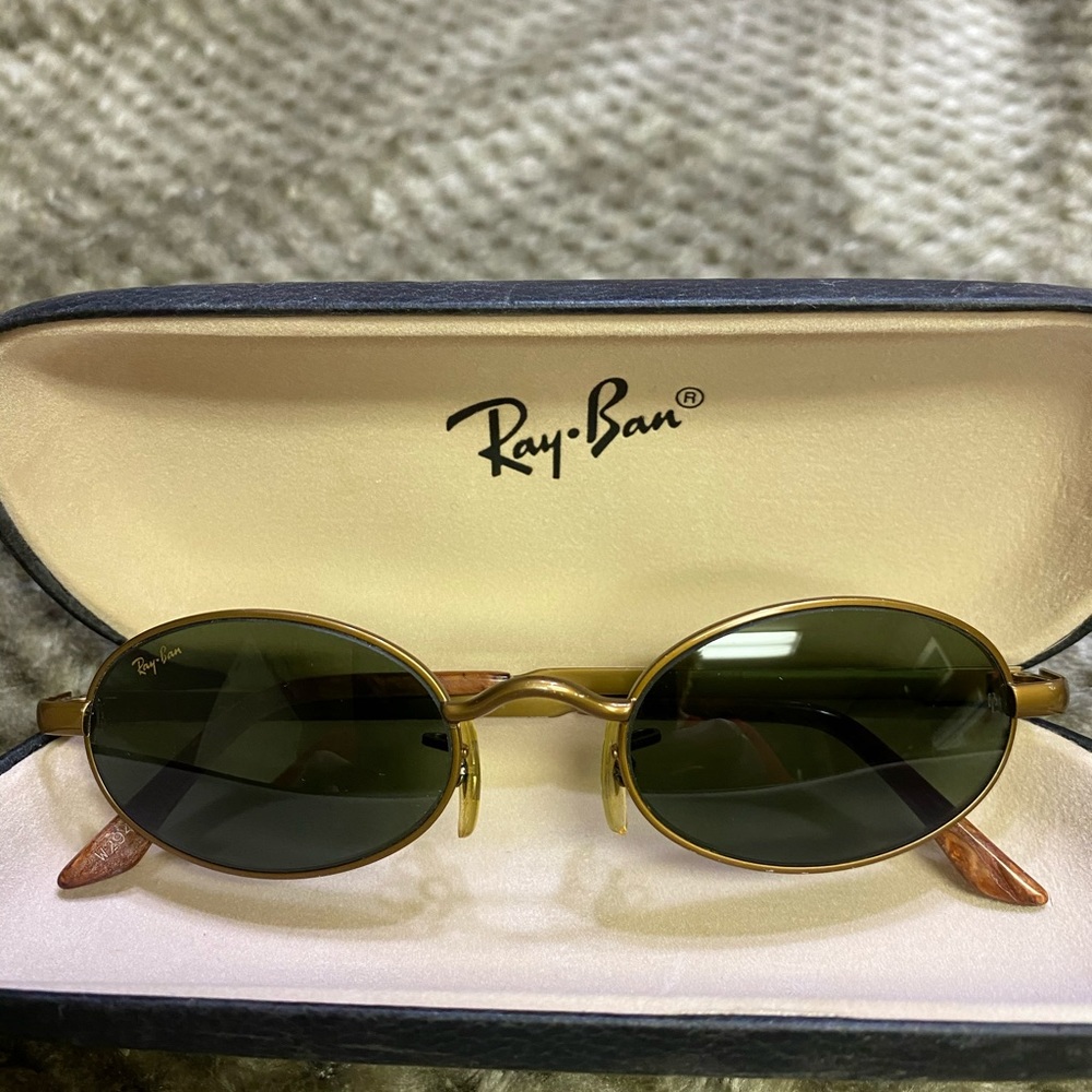 Ray Ban w2949 Oyas sunglasses with case